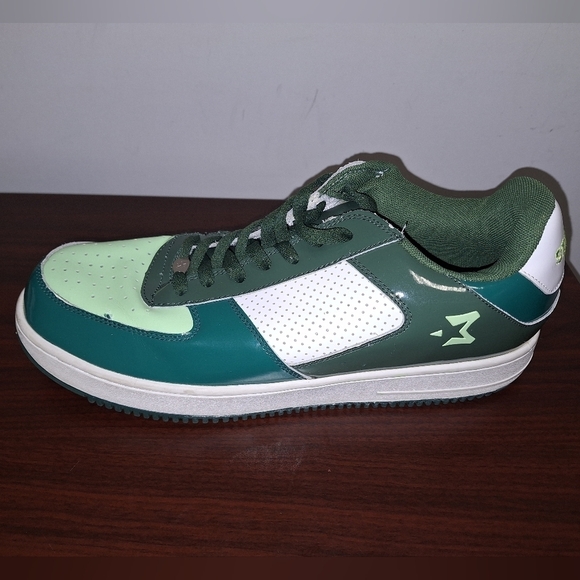 A pair of Starbury men\'s size 14 green sneakers. They\'re in excellent condition main image 4